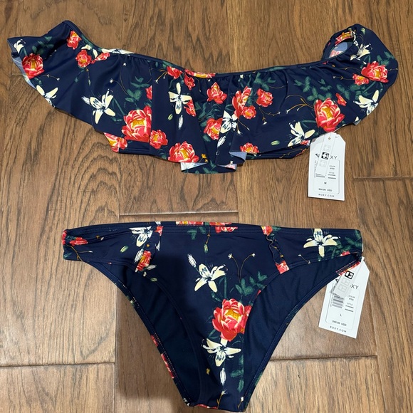 NWT Roxy Bikini - Picture 4 of 4